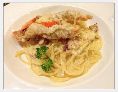 สปาเก็ตตี้คาโบนาล่าไข่ปูปูนิ่ม ที่ ร้านอาหาร Kumo Fuze
