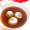 บัวลอยงาดำ หรือ Sweet sesame dumpling in ginger syrup อร่อยดีค่ะ ที่ ร้านอาหาร Déjà Vu