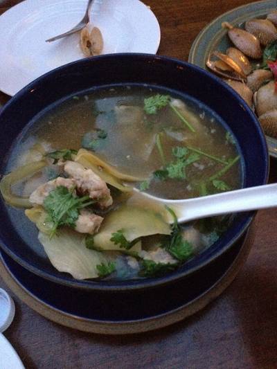 ร้านอาหาร เสือนอนกิน