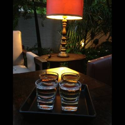 ร้านอาหาร เสือนอนกิน
