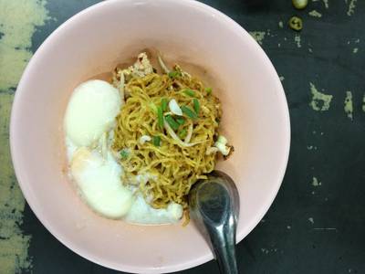 โกบู้รสซิ่ง สาขาต้นตำรับ ที่ ร้านอาหาร โกบู้รสซิ่ง เสรีไทย 7