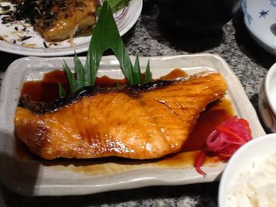 สดอร่อย ชิ้นใหญ่ด้วย ที่ ร้านอาหาร Zen Seacon Square