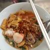 เส้นใหญ่เย็นตาโฟต้มยำกระดูกหมู ที่ ร้านอาหาร ก๋วยเตี๋ยวต้มยำกระดูกหมู