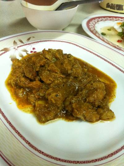 หมูผัดเครื่องแกง ที่ ร้านอาหาร ร้านข้าวต้มเซาะฮึ้ง