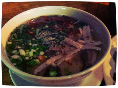 ร้านอาหาร ญีญวณ