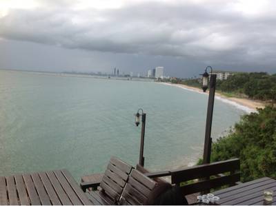 ร้านอาหาร ริมผา ลาภิน