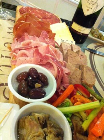 ร้านอาหาร Wine Connection Deli & Bistro K-Village