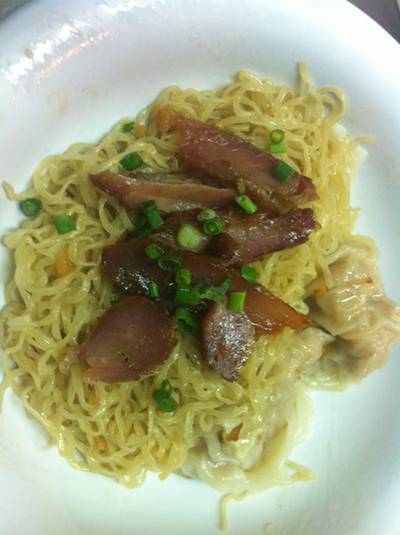 ร้านอาหาร บะหมี่มังกรขาว