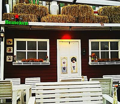 มุมถ่ายรูป..ที่ใครๆมักแวะเวียน ที่ ร้านอาหาร เด็กเลี้ยงแกะ FARM & RESTAURANT