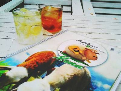 ..........จิบยามเย็น เบาๆ......... ที่ ร้านอาหาร เด็กเลี้ยงแกะ FARM & RESTAURANT
