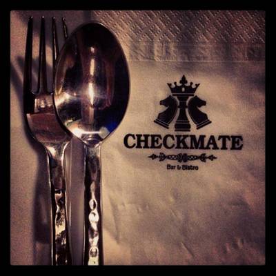 ร้านอาหาร Checkmate Bar & Bistro