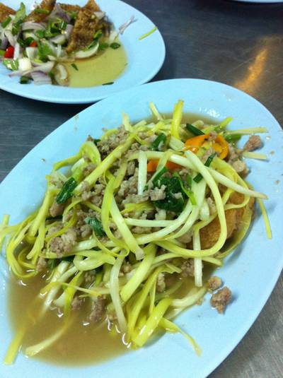 ร้านอาหาร เลนส์ ข้าวต้มโต้รุ่ง วัชรพล