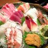 sushi ที่ ร้านอาหาร Drinking Tea Eating Rice