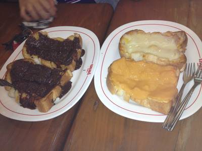 ร้านอาหาร มนต์ นมสด