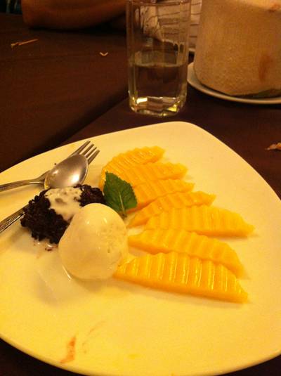 ร้านอาหาร The Deck by the River