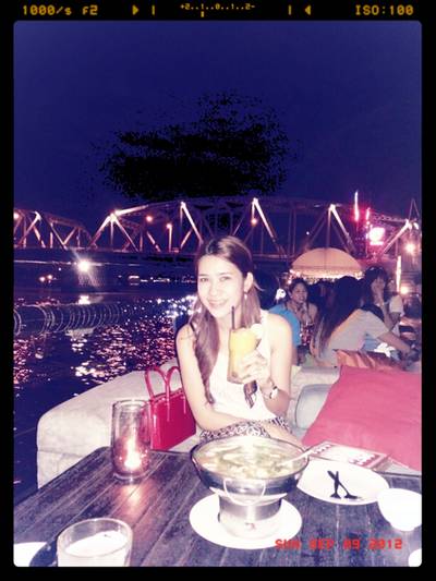 ร้านอาหาร River Bar
