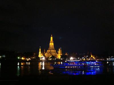 ร้านอาหาร The Deck by the River