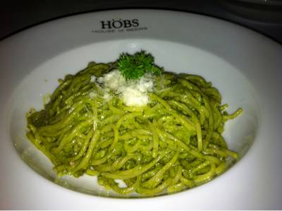 ร้านอาหาร HOBS Bar & Restaurant  Aree Garden