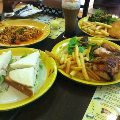 ร้านอาหาร Piri Piri The Emporium