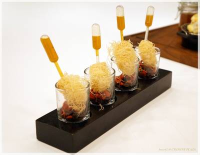 ร้านอาหาร ซิน เทียน ตี้ Crowne Plaza Bangkok Lumpini Park