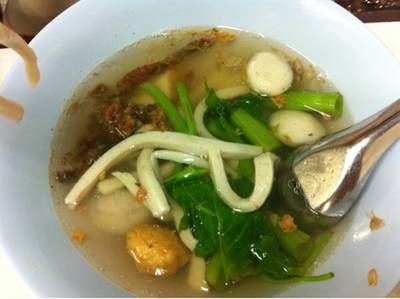 ร้านอาหาร ล้งเล้ง 