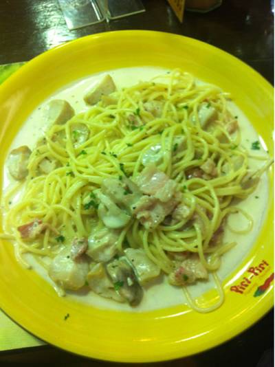 Spagetti alla carbonara
 ที่ ร้านอาหาร Piri Piri The Emporium