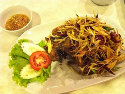 ร้านอาหาร ช้อนเงิน ช้อนทอง