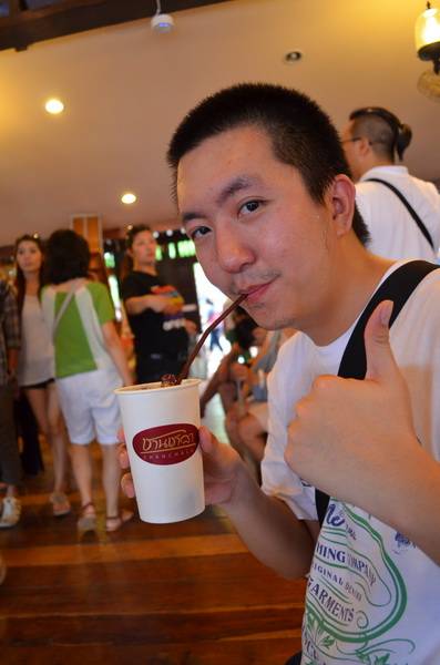 กินแล้วสดชื่นสุดๆ ^^ ที่ ร้านอาหาร ชานชาลา อัมพวา