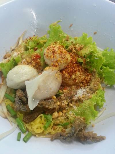 ร้านอาหาร ล้งเล้ง 