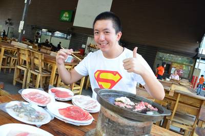พร้อมกินแล้ววว ^^ ที่ ร้านอาหาร Best Beef