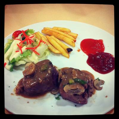 ร้านอาหาร Santa Fe' Steak House