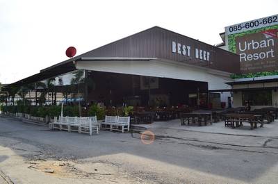 ถึงร้านแล้วว ^^ ที่ ร้านอาหาร Best Beef