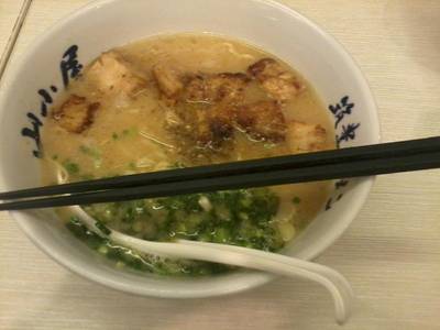 ราเมนหมูตุ๋นที่หากินที่ไหนไม่ได้ ที่ ร้านอาหาร Yamagoya Ramen อัมรินทร์ พลาซ่า