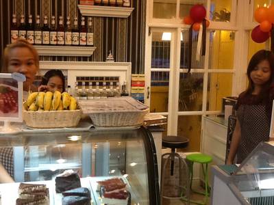 พนักงานในร้าน ที่ ร้านอาหาร Vanilla Choco