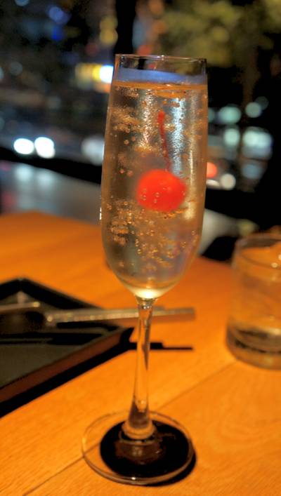 สาเกเจลลี่รสพีช 300 บาท ที่ ร้านอาหาร Mellow ทองหล่อ