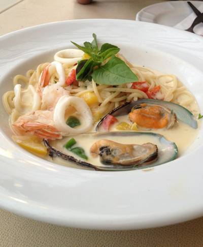 สปาเกตตี้ seafood..^^ ที่ ร้านอาหาร เจ เอส เอ็ม พิซเซอเรีย