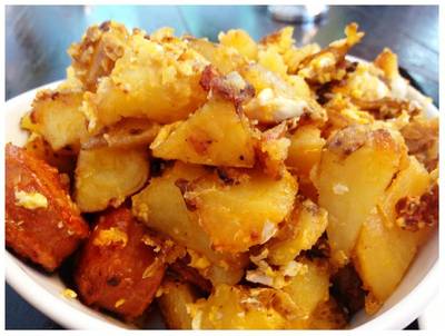 มันฝรั่งกับไส้กรอก Chorizo ที่ ร้านอาหาร Dean & Deluca ช่องนนทรี