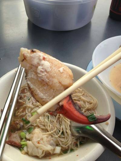 ร้านอาหาร สว่าง บะหมี่เกี๊ยวกุ้งก้ามปู