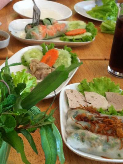 ร้านอาหาร ญีญวณ