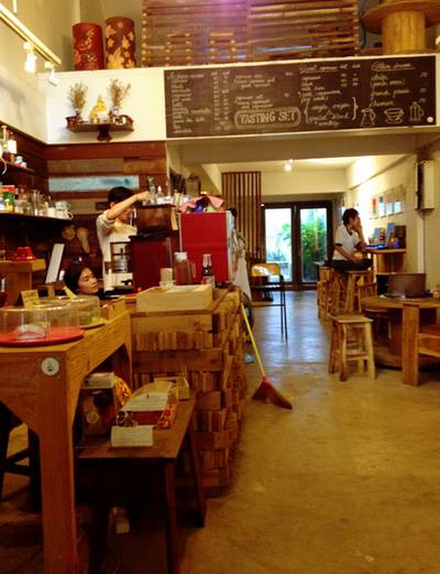 ร้านอาหาร ชั้น ๑ คาเฟ่
