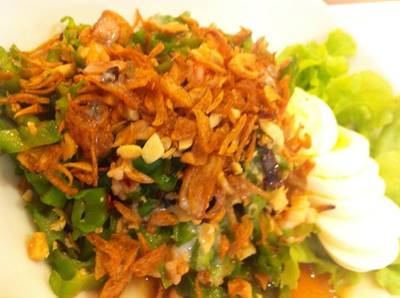 ร้านอาหาร สีฟ้า ทองหล่อ