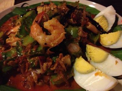 ยำถั่วพู:) ที่ ร้านอาหาร บ้านไร่ยามเย็น ยำถั่วพู:) ที่ ร้านอาหาร บ้านไร่ยามเย็น