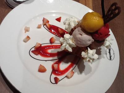 Aroi.... ที่ ร้านอาหาร Haagen-Dazs Central พระราม 3