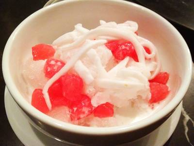 ทับทิมกรอบ ที่ ร้านอาหาร Sweet Hound