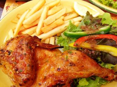 ไก่ย่าง Piri Piri ครึ่งตัว ที่ ร้านอาหาร Piri Piri The Emporium