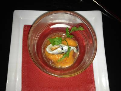 ร้านอาหาร Rib Room & Bar (RR & B) ร้านอาหาร Rib Room & Bar (RR & B)