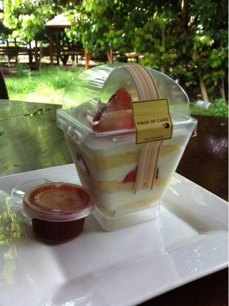 สตรอเบอรี่ช็อทเค้ก ที่ ร้านอาหาร ครัวเขาใหญ่
