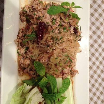 ร้านอาหาร Wine Deni Cafe & Restaurant