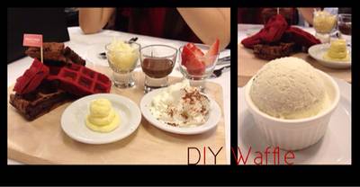 DIY Waffle+Vanilla Ice cream ที่ ร้านอาหาร Sweet Hound พารากอน