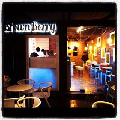 ร้านอาหาร Brown Berry Cafe and Bar